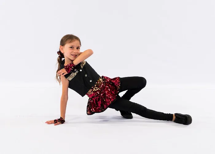 STUDIO V DANCE (formerly Tammy's School of Dance) Picture 2