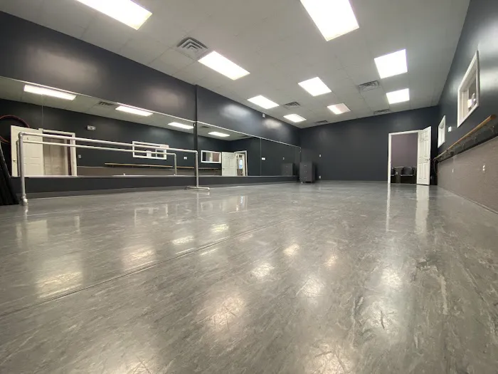 STUDIO V DANCE (formerly Tammy's School of Dance) Picture 3