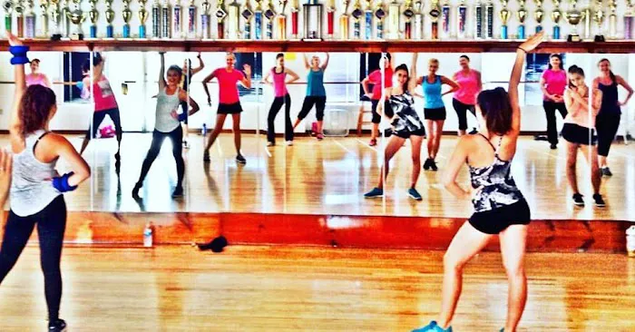 Zumba by HeZ Picture 2