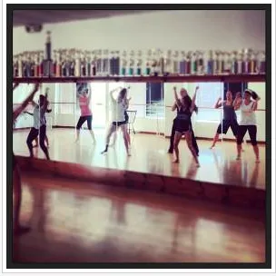 Zumba by HeZ Picture 6