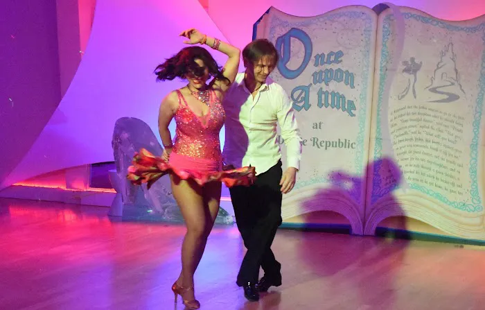 Dance Republic Picture 4