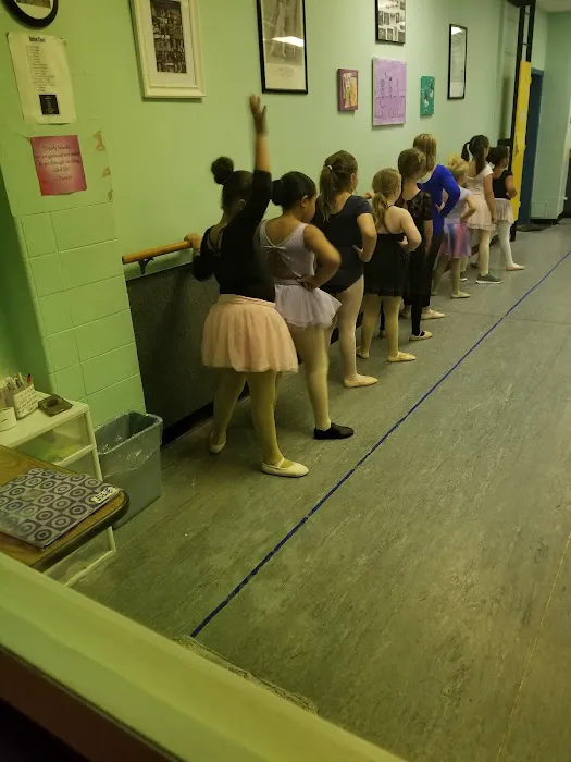 The Dance Works Picture 10
