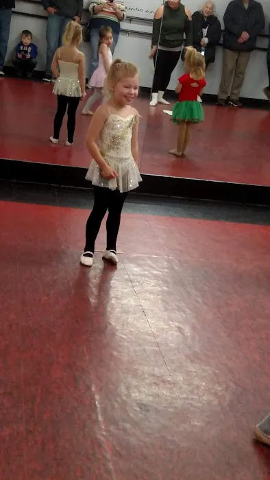 Ashley Mac Leod's Dance Dreams Picture 1