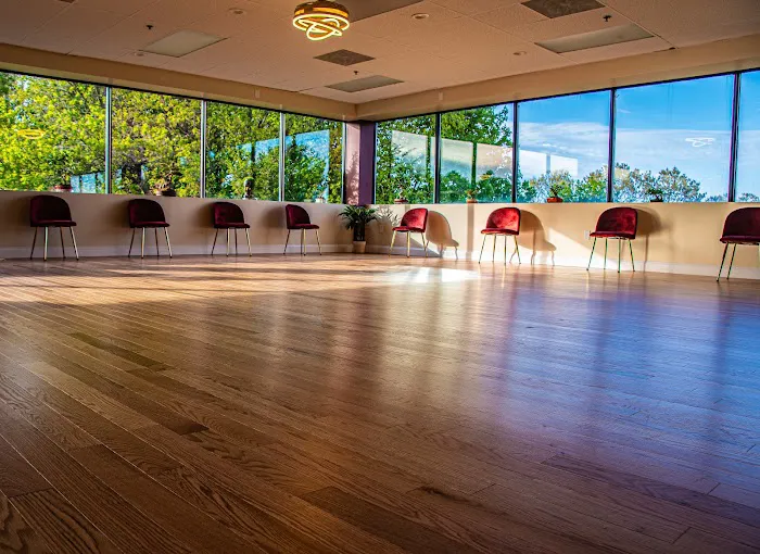 Ignis Arts Ballroom Studio Picture 2