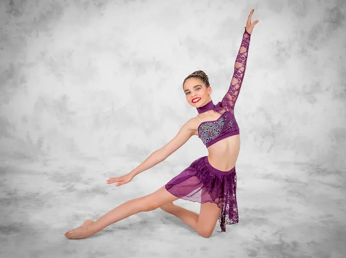 Suzanne's Dance Connection Picture 6