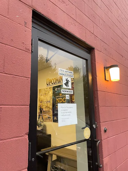 Fred Astaire Dance Studios Picture 4