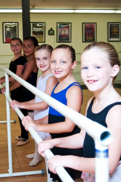 Dance Unlimited Picture 4