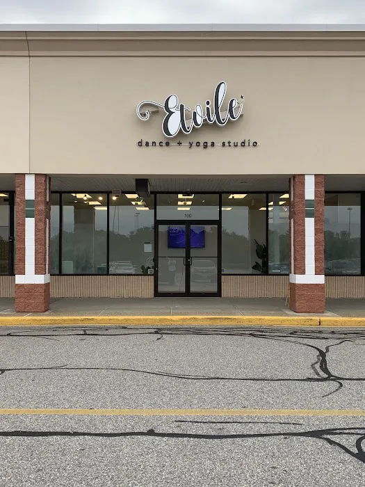 Etoile Dance + Yoga Studio Picture 3