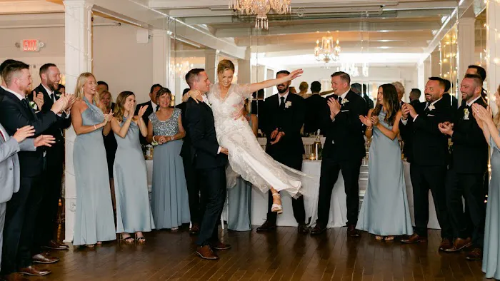 Val Wedding Dance Picture 3