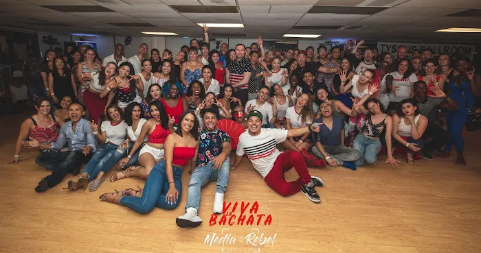 Viva La Bachata Social Picture 1