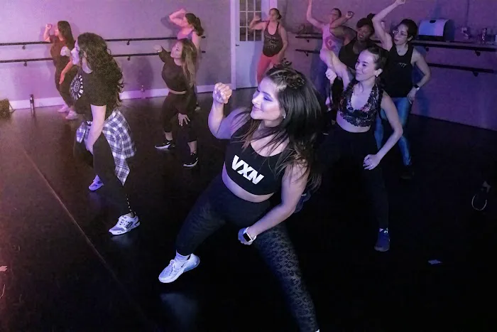 VXN Workout DMV with Ali Picture 6