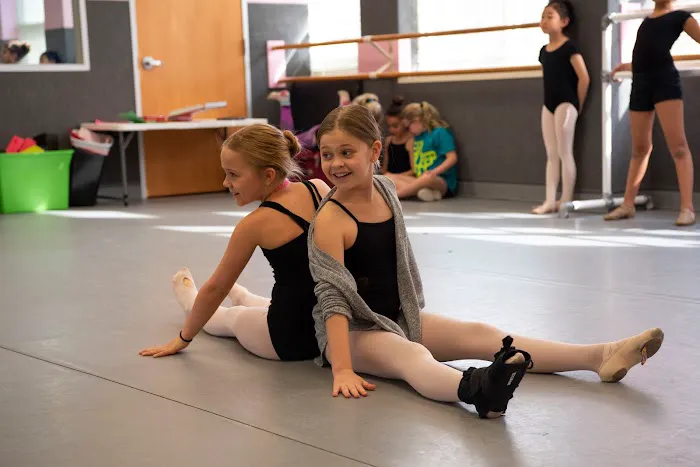 Creative Dance Center Picture 3