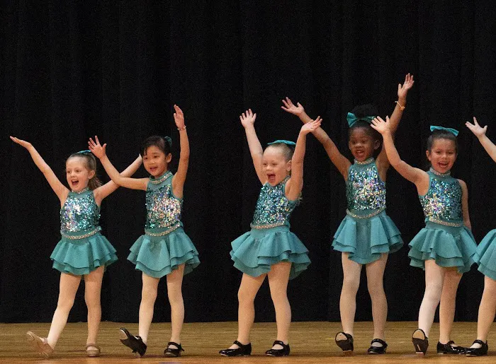 Creative Dance Center Picture 8