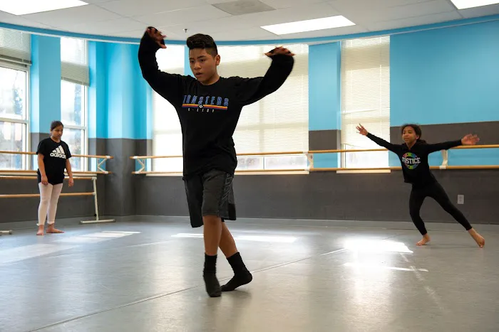 Creative Dance Center Picture 10