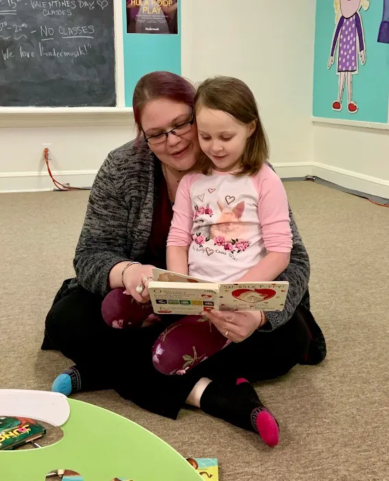 Kindermusik with Samantha Drohan Picture 10