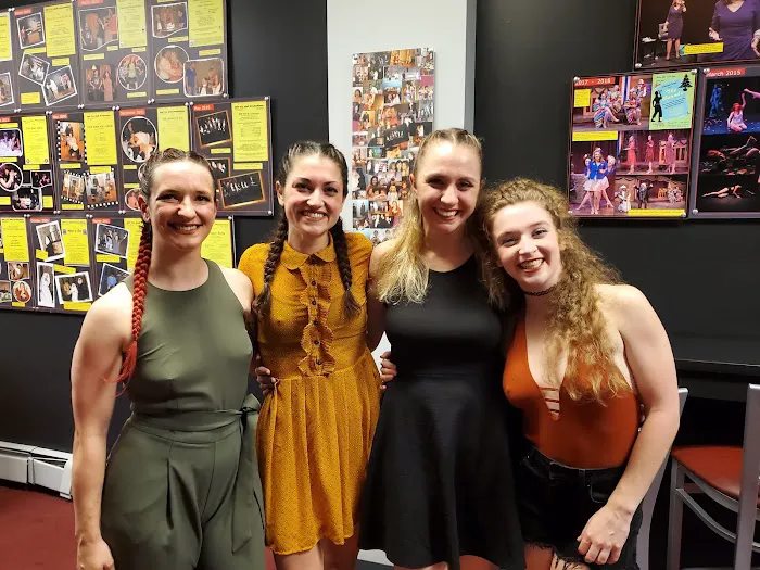 fireWALL dance theater Picture 6