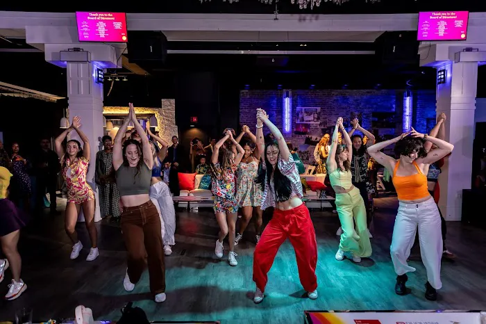fireWALL dance theater Picture 5