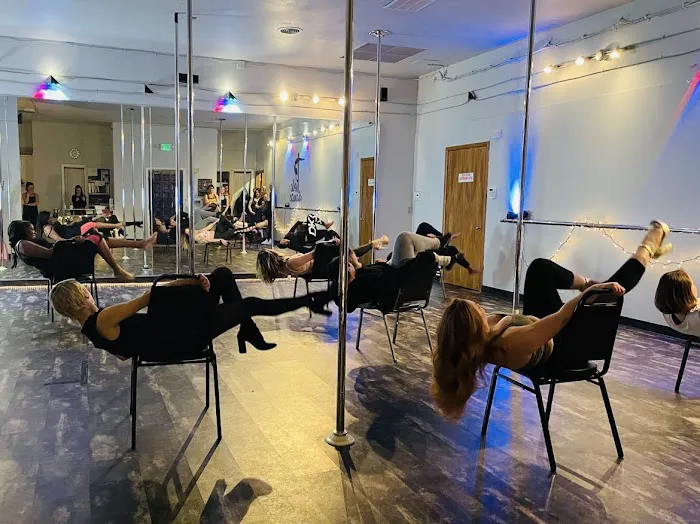 Fitness With A Twist 2.0 Picture 4