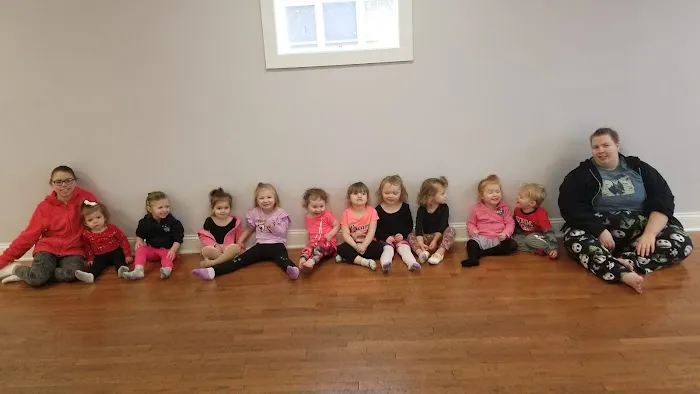 Eclectic Dance Company Picture 3