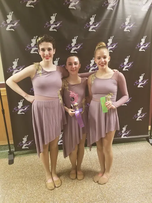 Eclectic Dance Company Picture 8