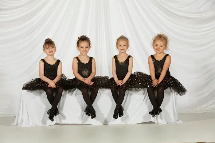 Dreams of Dance Picture 7