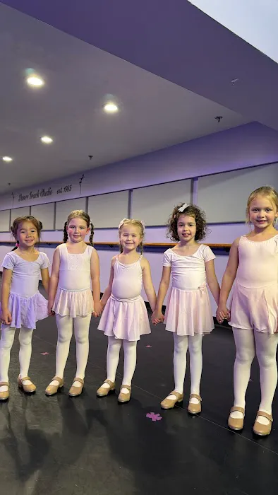 Dance Track Studio Picture 3