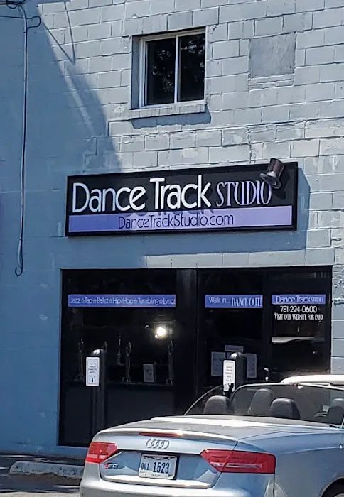 Dance Track Studio Picture 8