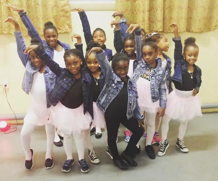Karm-Syndia Dance Studio Picture 10