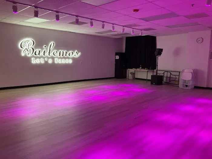 Bailemos Dance Studio-Quincy Picture 1