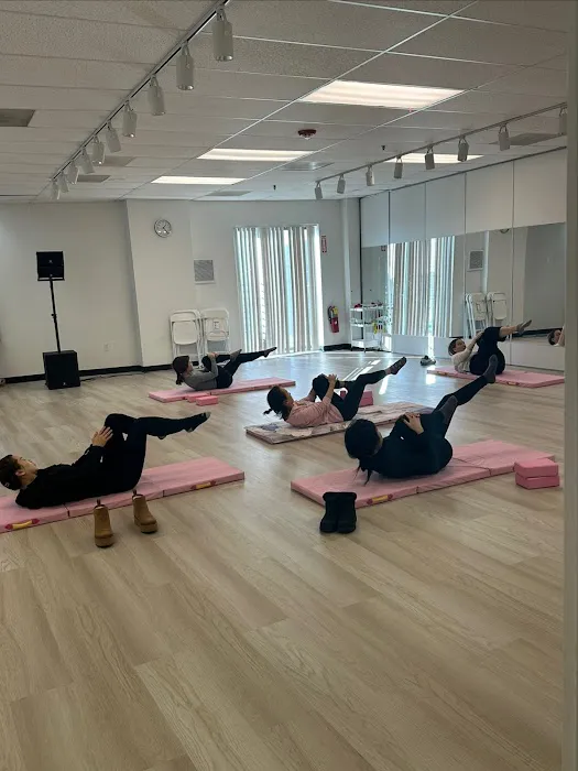 Bailemos Dance Studio-Quincy Picture 8