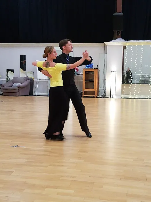 Strictly Ballroom Dance Studio Picture 5