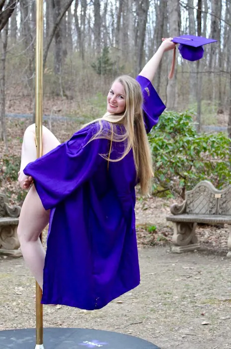 Pink Ambition Pole Fitness Picture 8