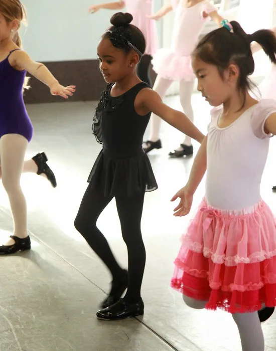 Thomas Dance Studio (Robinson Location) Picture 10