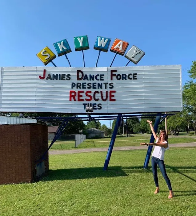 Jamie's Dance Force Picture 2