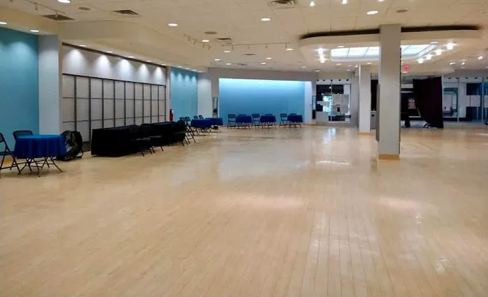 Fox Run Dance Hall Picture 4