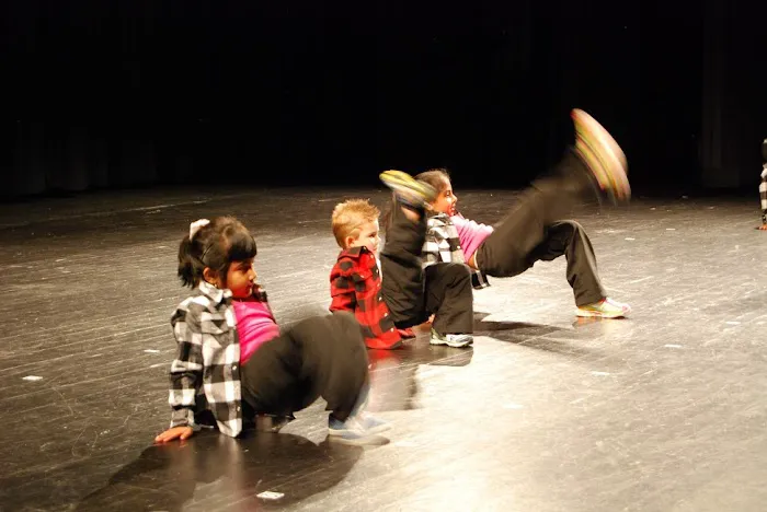 Releve Dance Academy Picture 3