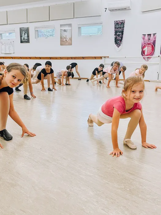 Dance Innovations Dance Center Picture 9