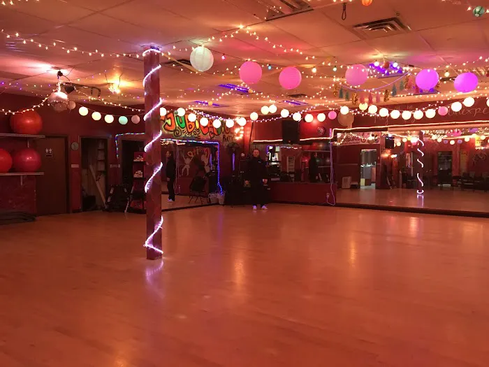 Salsa Secrets Picture 3