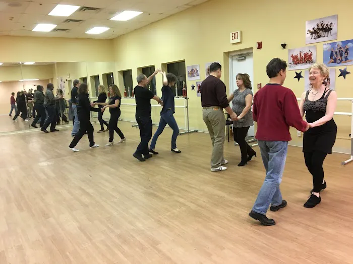Salsa Secrets Picture 5