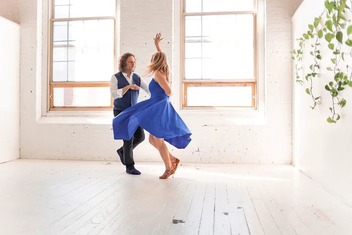 Salsa Secrets Picture 4
