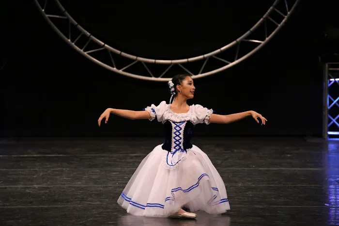 Portsmouth School of Ballet Picture 4