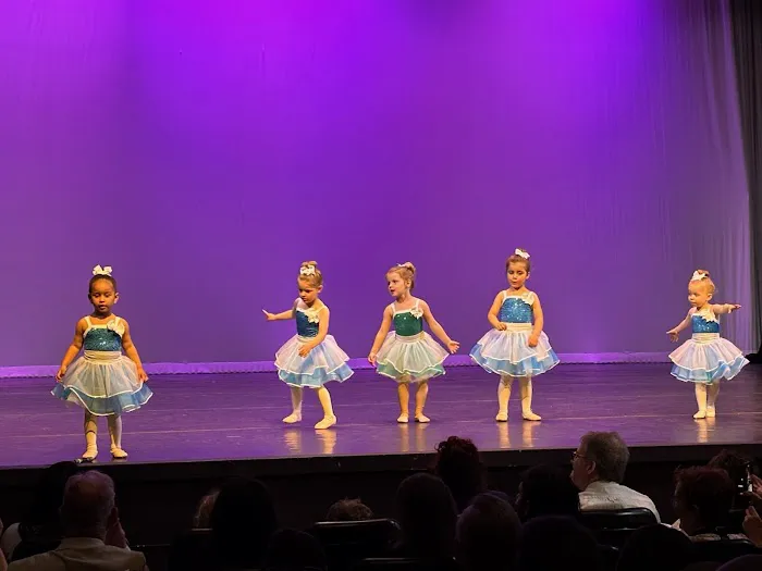 Refine Dance Studio Picture 2