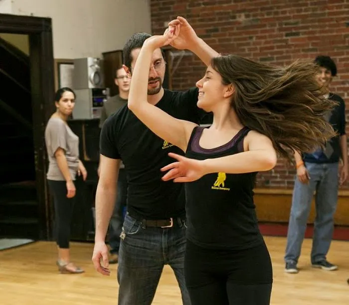 Salsa Matei Dance School Picture 2