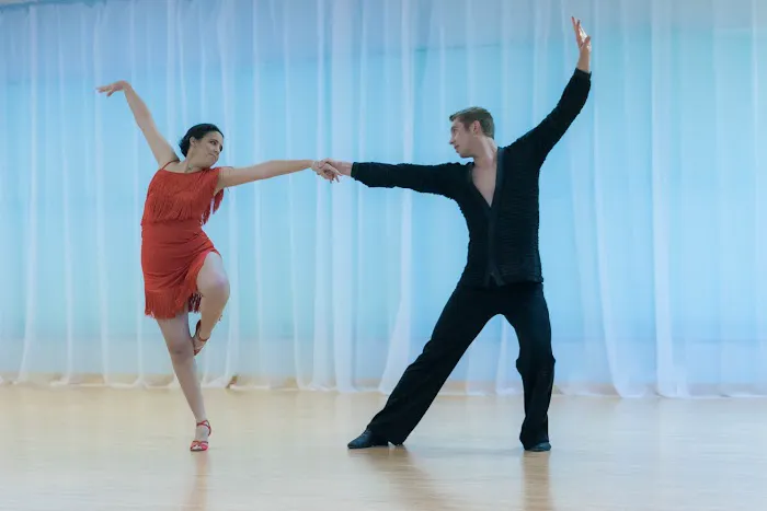 Smooth Sailing Ballroom Picture 1