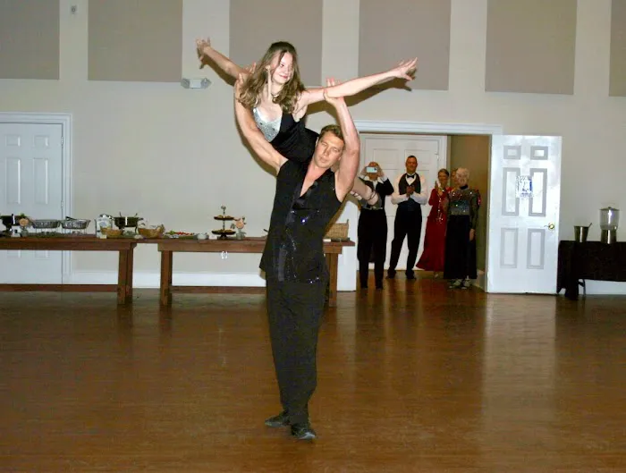 Smooth Sailing Ballroom Picture 7