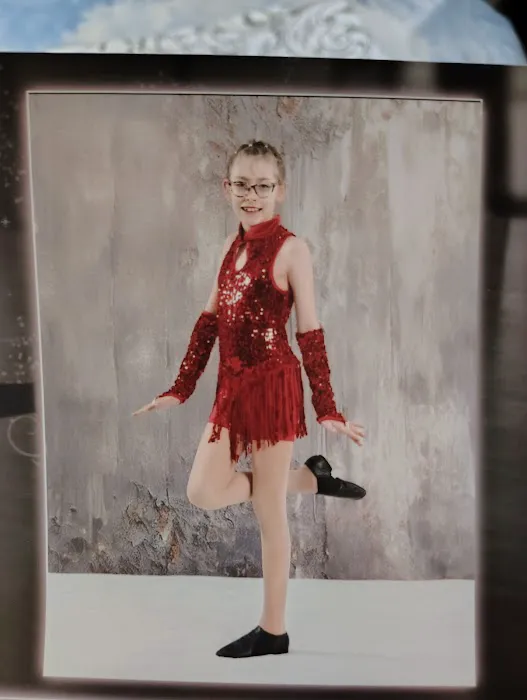 Dancer's Reflection Picture 1