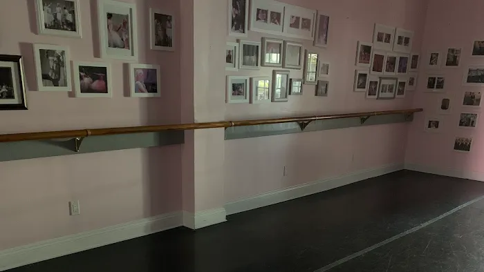 At the Barre Private Ballet Training & Coaching with Kim Rausch Picture 3