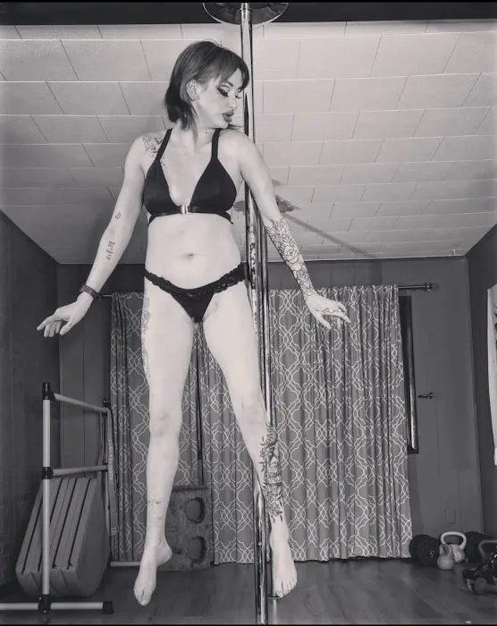 Pole Passion Picture 1