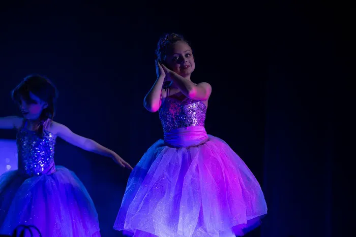 Long's School of Dance Picture 3