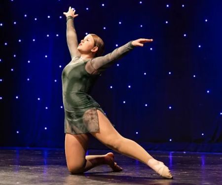 Visions Dance Studio LLC